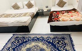 Hotel Churu Palace